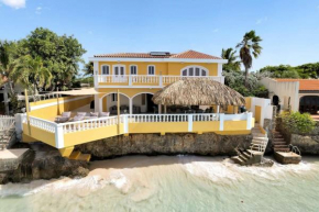 Oceanfront villa Casa Mar Azul